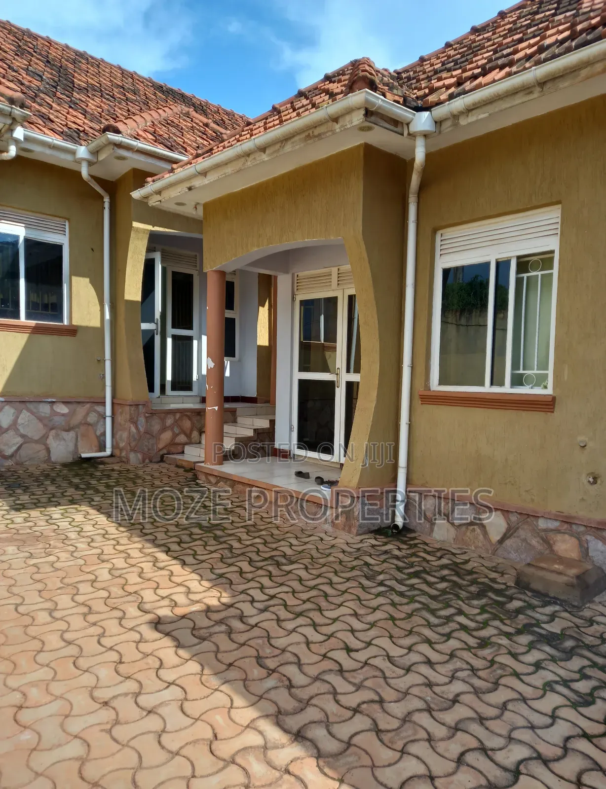 1bdrm Bungalow in Mutungo, Central Division for rent in Central Division