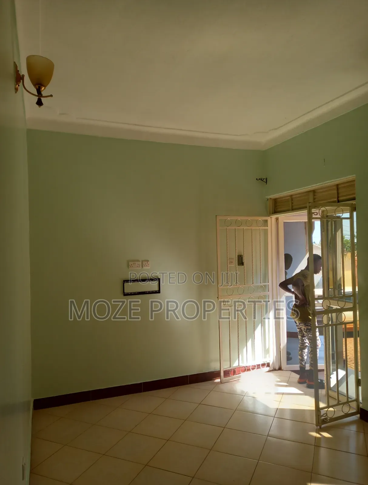 1bdrm Bungalow in Mutungo, Central Division for rent in Central Division