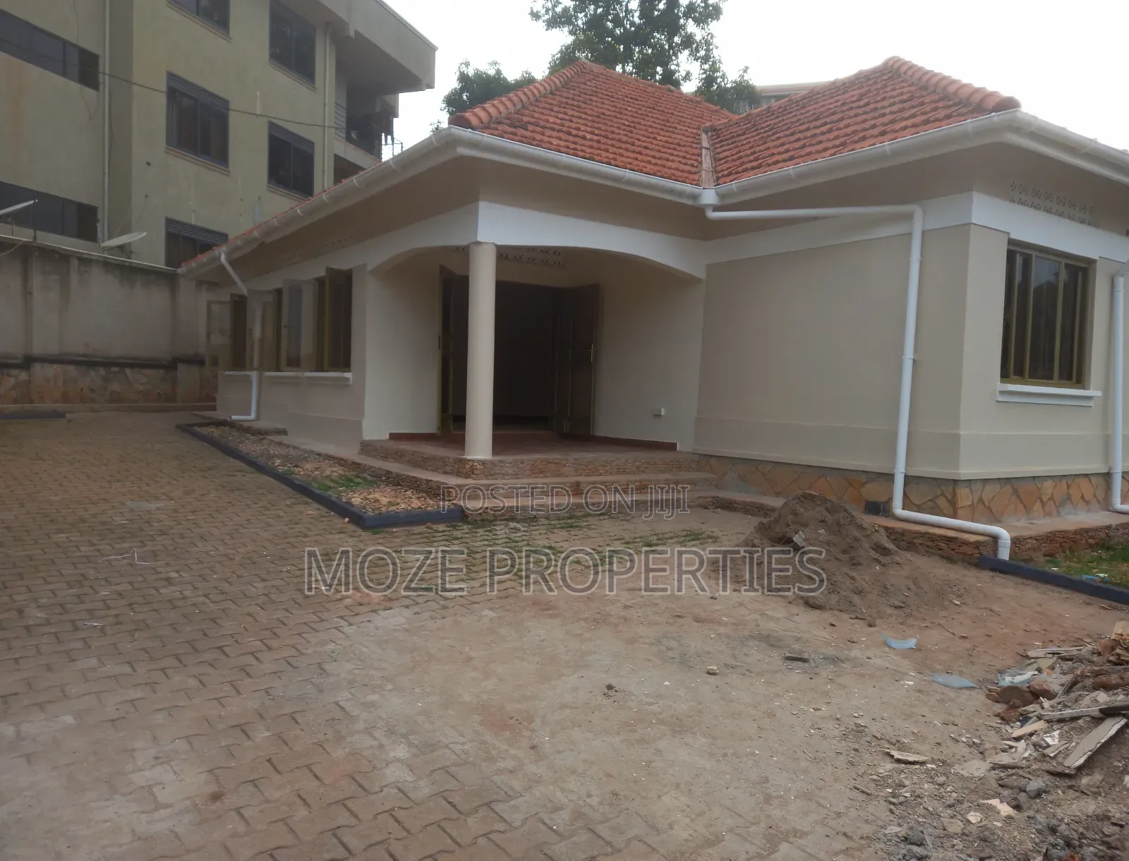 3bdrm Bungalow in Naalya, Central Division for rent in Central Division