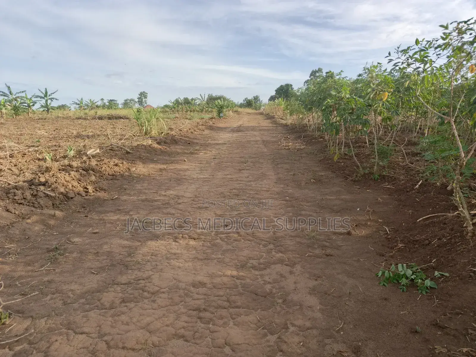 Plot at Sanga Matunga Semuto Road in Central Division