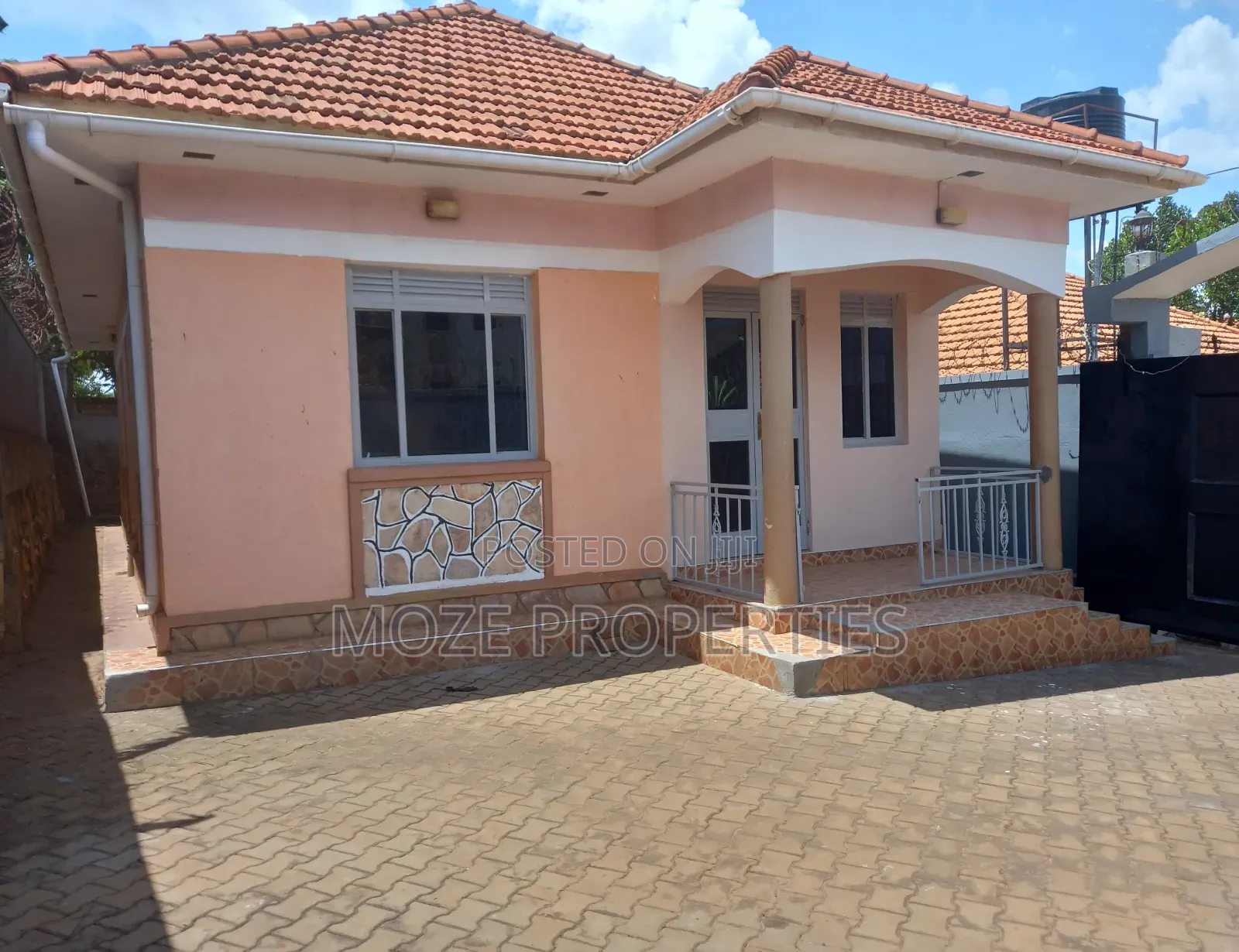 3bdrm Bungalow in Mbalwa Agenda., Central Division for rent in Central Division