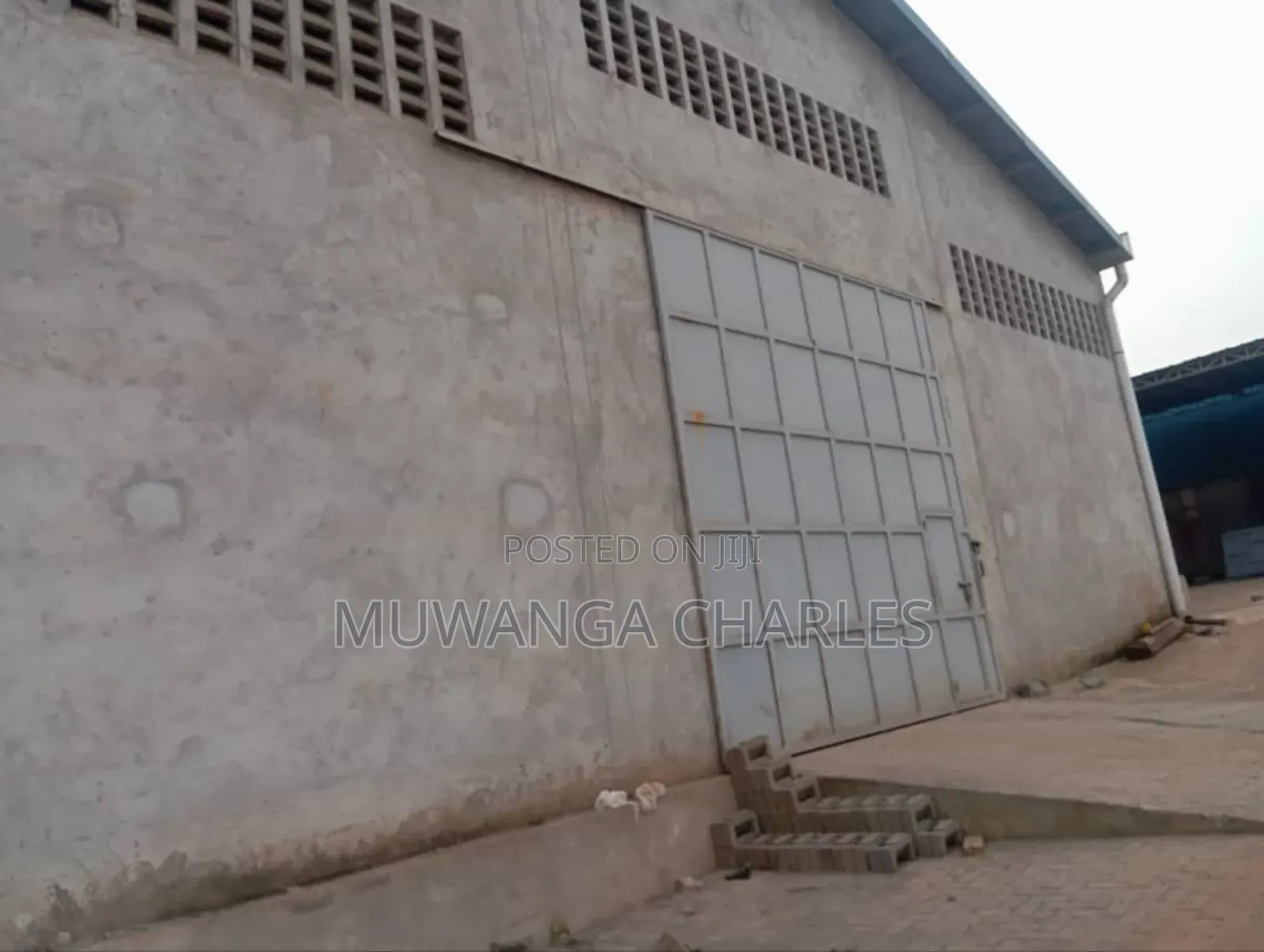 Werehouse for Sale Mbuya in Central Division