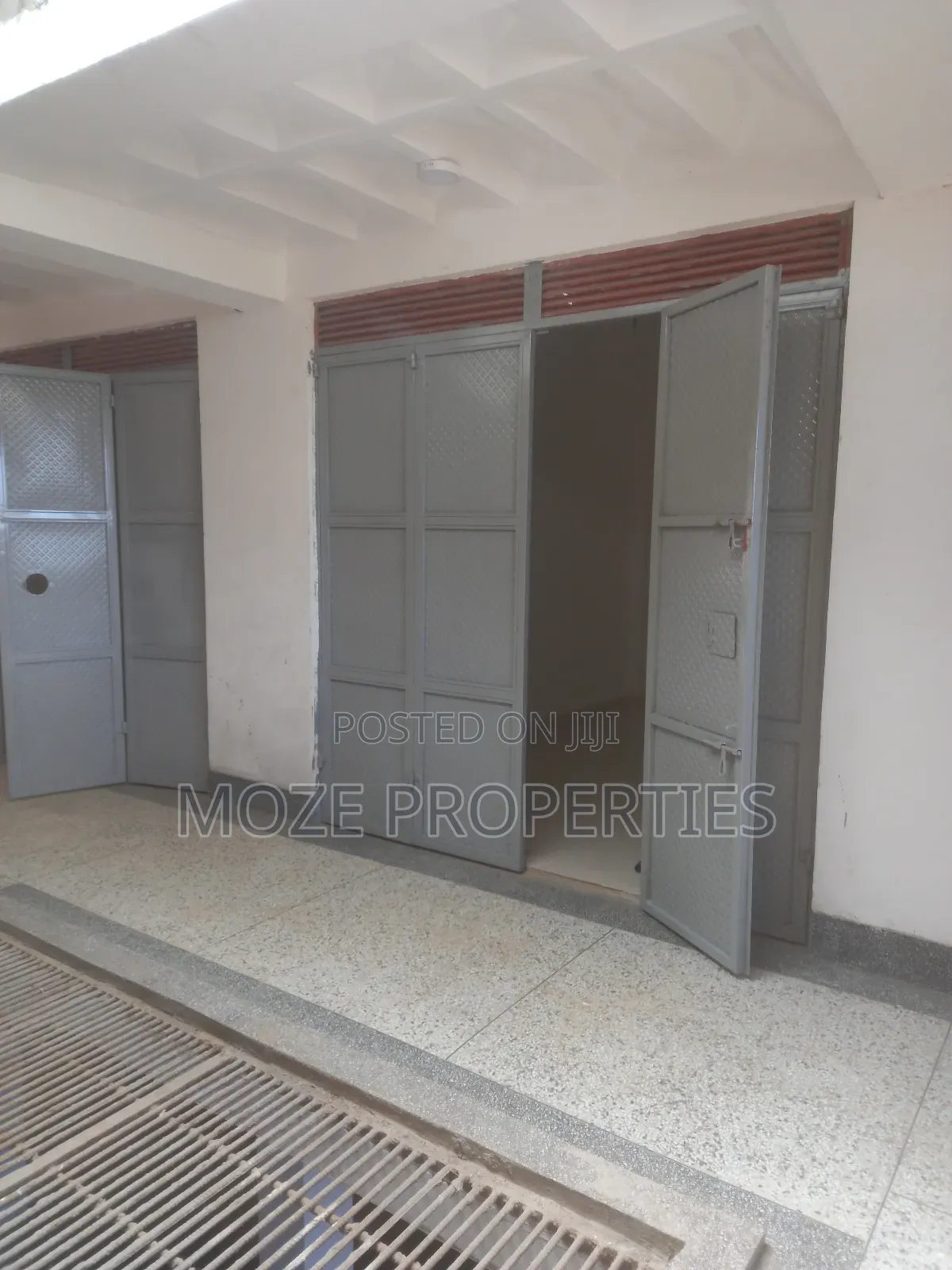 Kyaliwajala Shop for Rent. in Central Division