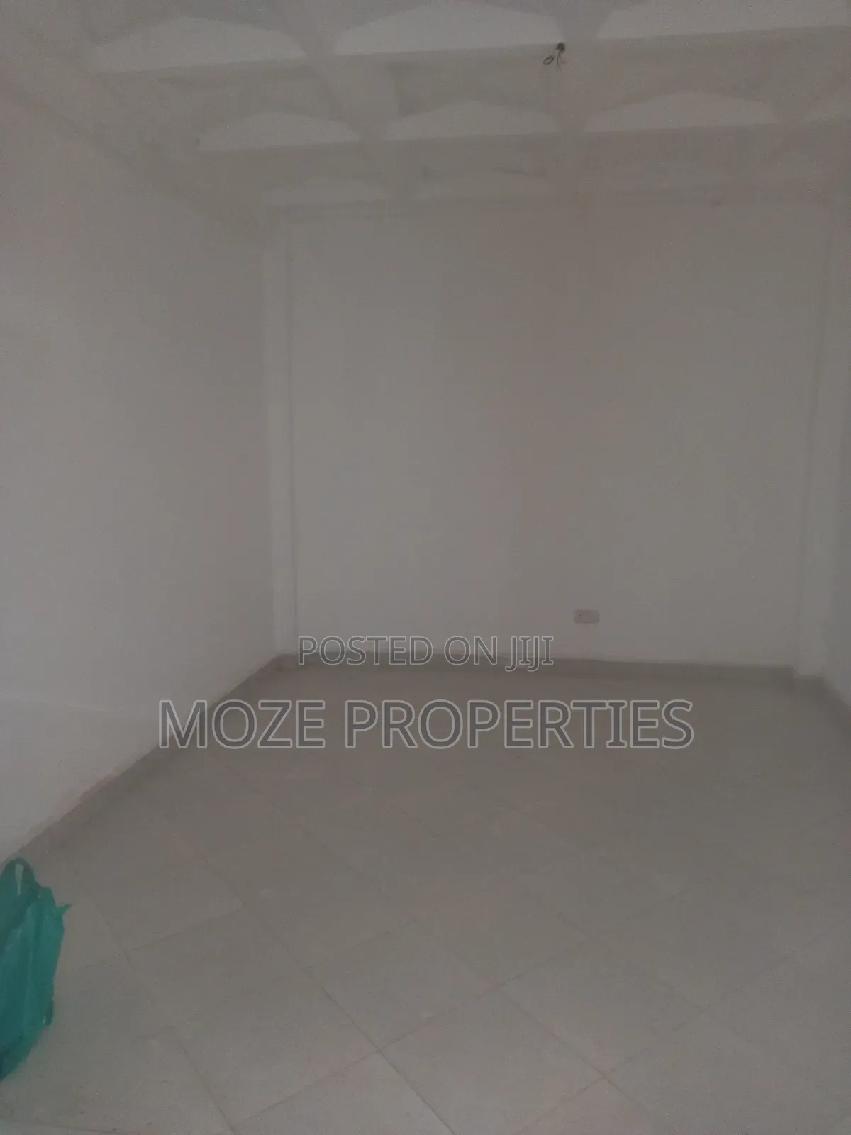 Kyaliwajala Shop for Rent. in Central Division