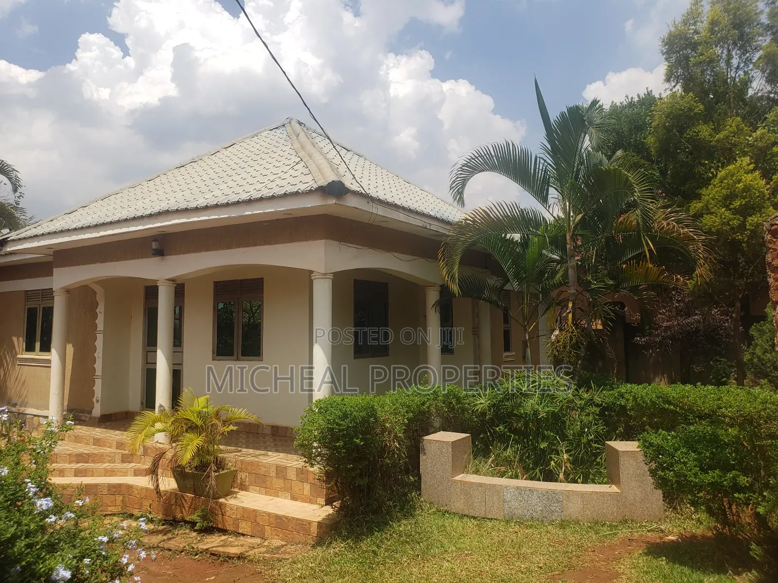 3bdrm House in Kiti Katade 120M, Kawempe for sale in Kawempe