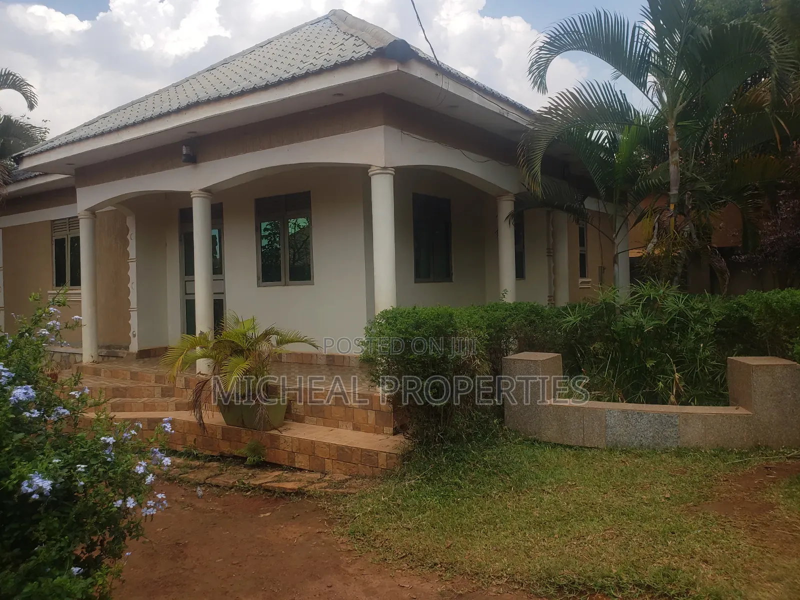 3bdrm House in Kiti Katade 120M, Kawempe for sale in Kawempe