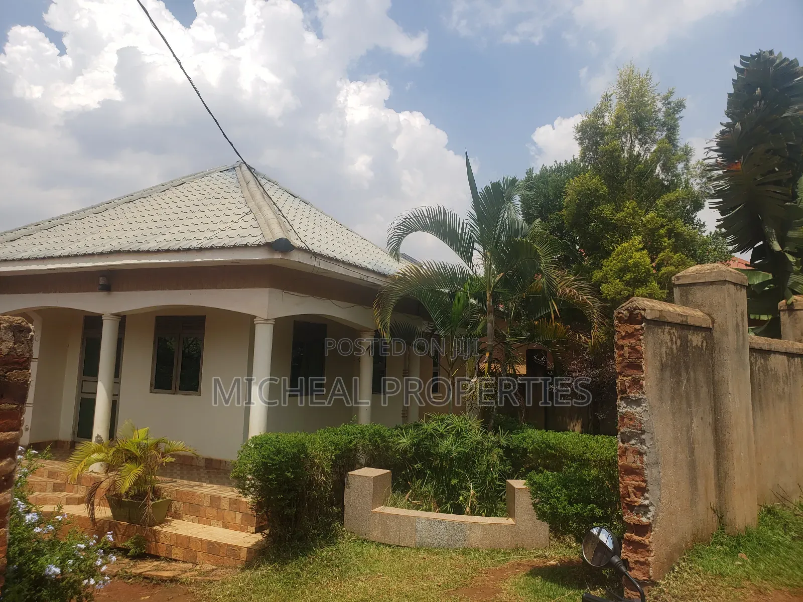 3bdrm House in Kiti Katade 120M, Kawempe for sale in Kawempe