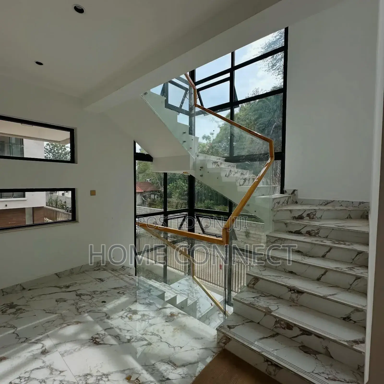4bdrm Duplex in Muyenga Tank Hill, Central Division for rent in Central Division