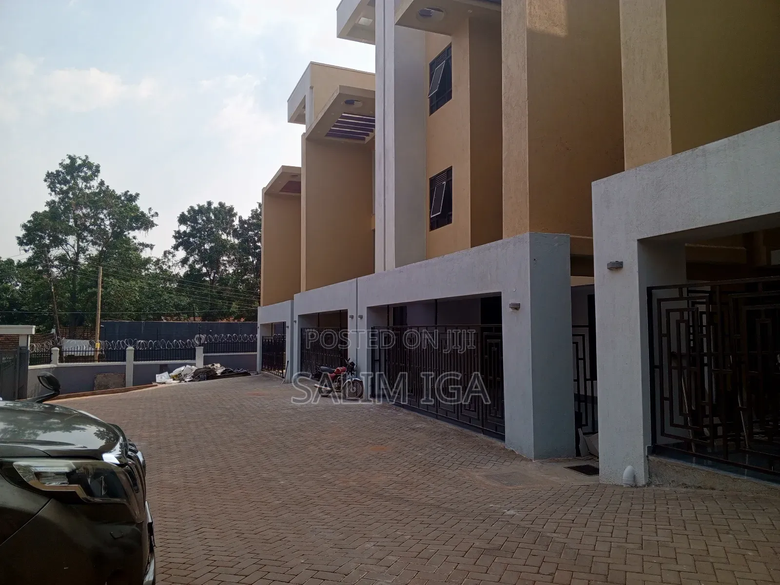 Furnished 3bdrm Townhouse / Terrace for rent in Central Division