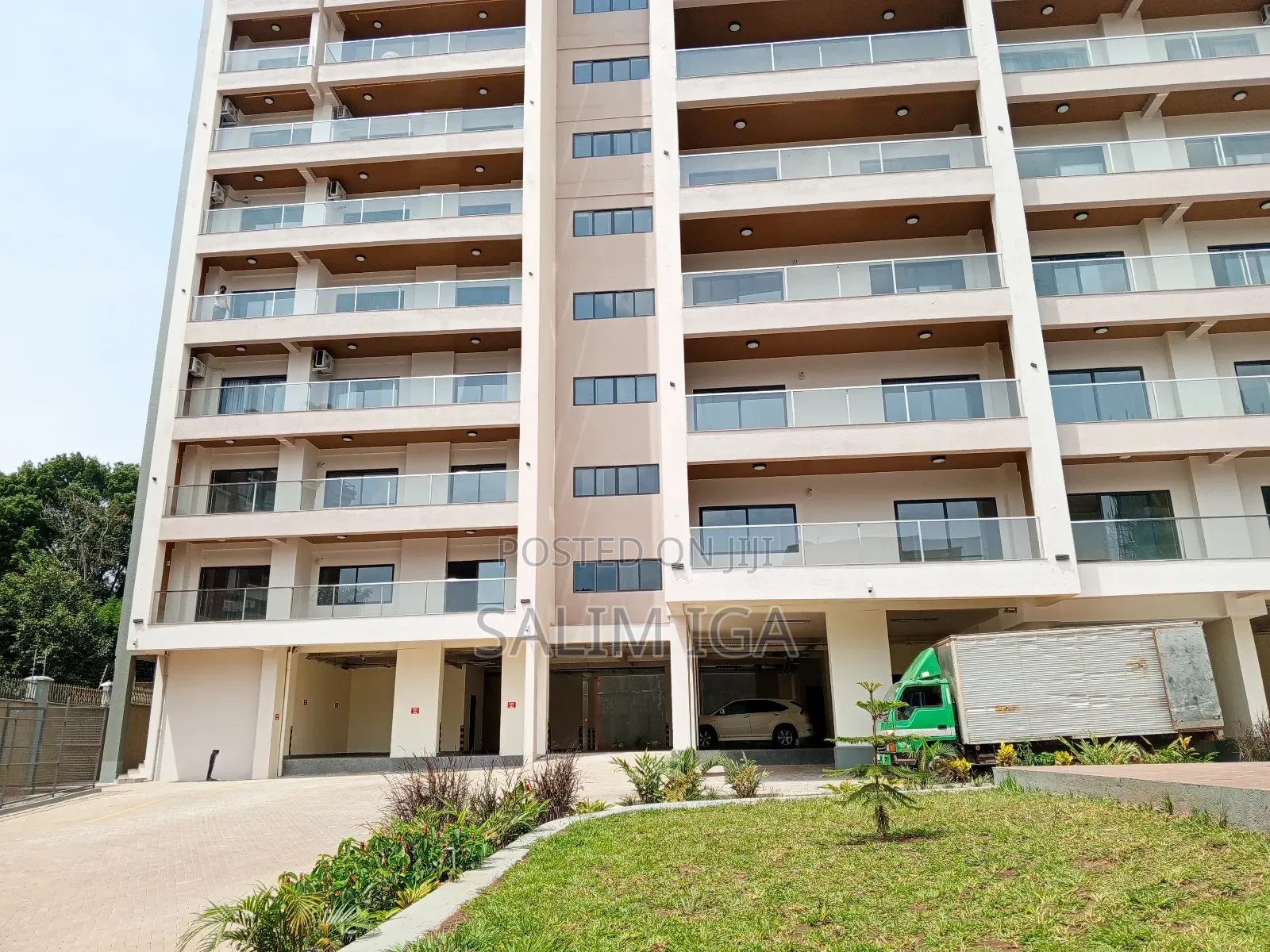 Furnished 3bdrm Block of Flats in Kololo Property, Central Division in Central Division