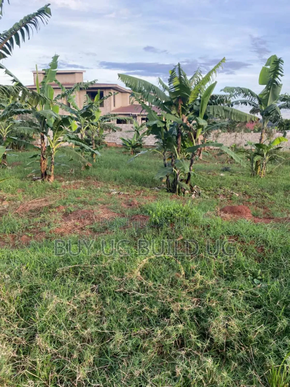 Plots for Sale Sale Kitende Kitovu Entebbe Road With Title in Central Division