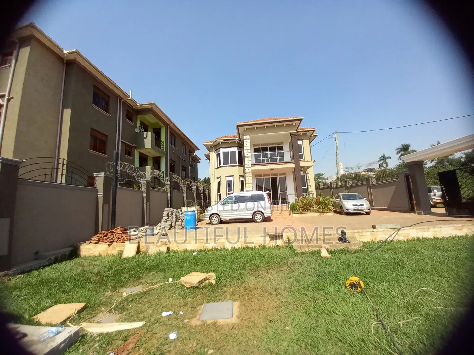 Furnished 5bdrm Duplex in Kira for sale in Kira