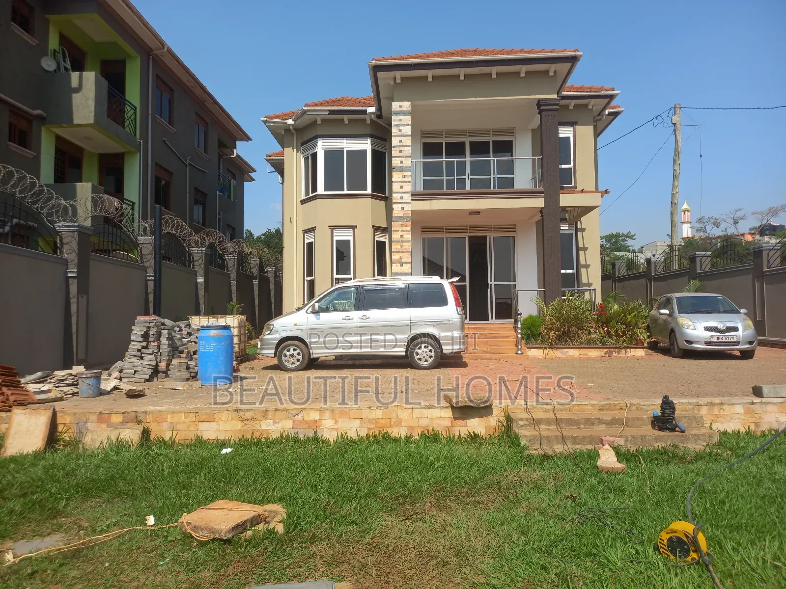 Furnished 5bdrm Duplex in Kira for sale in Kira