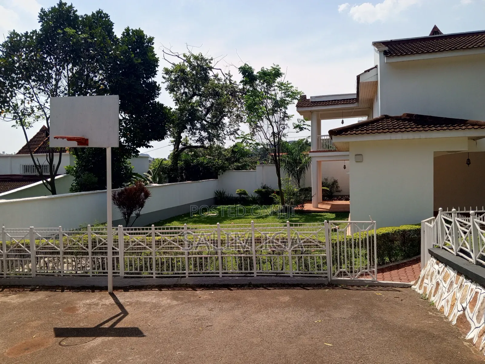 4bdrm Duplex in Kololo Property, Central Division for rent in Central Division
