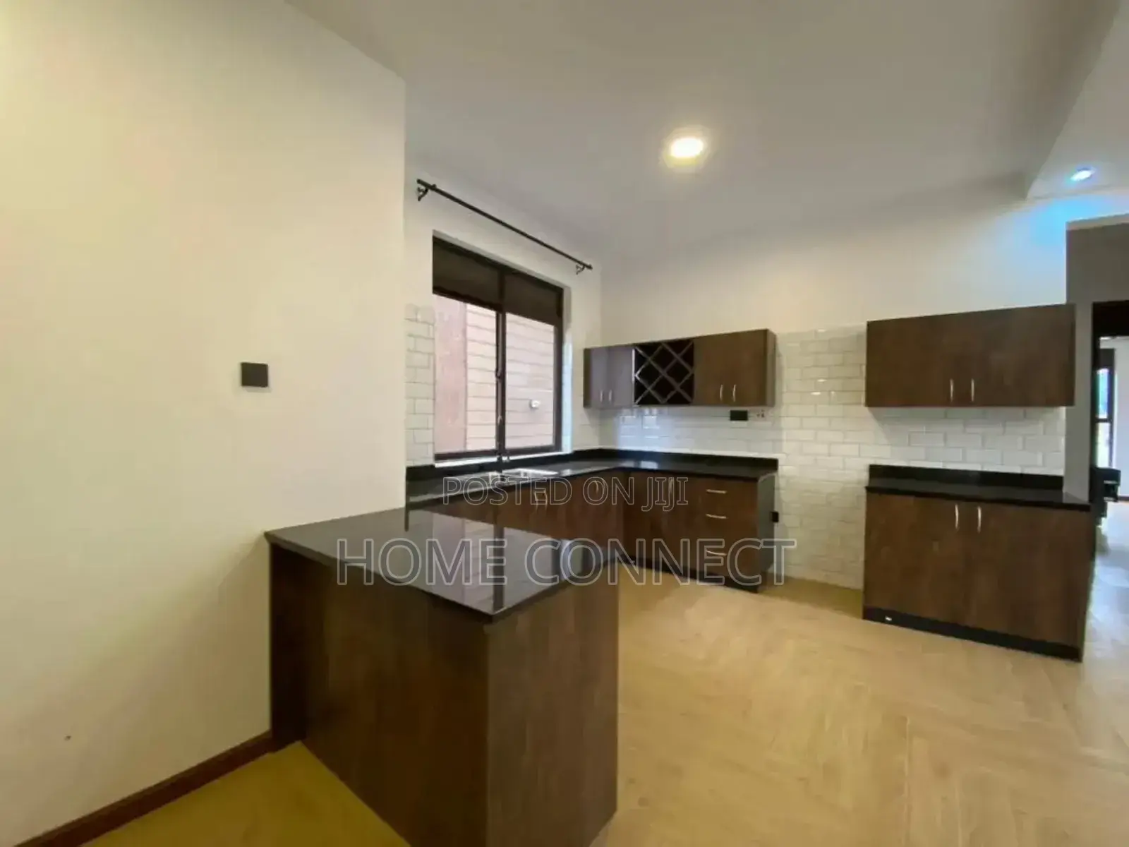 3bdrm Apartment in Kulambiro  Ring Road, Central Division for rent in Central Division