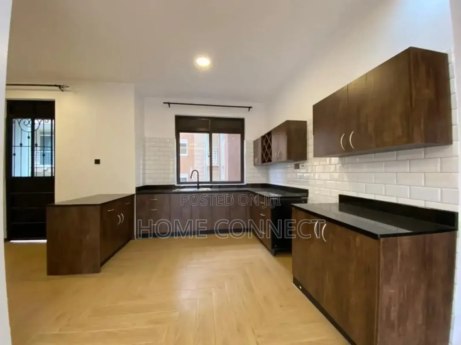 3bdrm Apartment in Kulambiro  Ring Road, Central Division for rent in Central Division