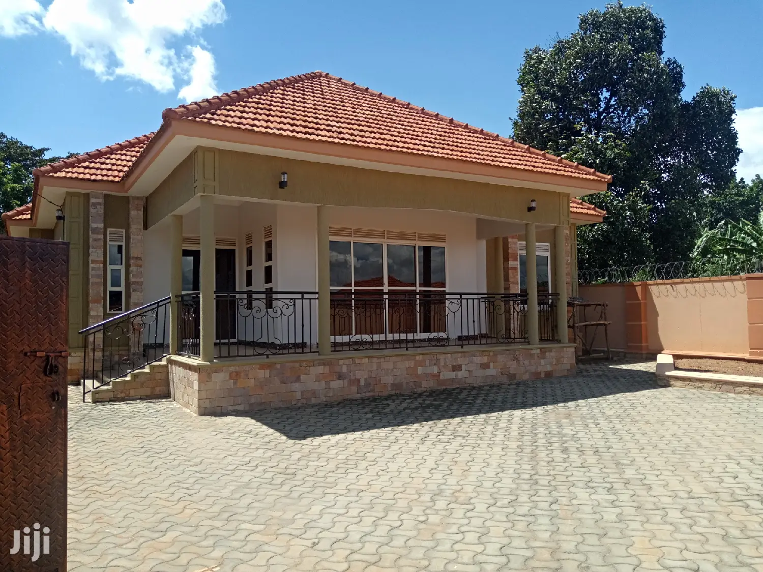 Kira Super Adorable House on Sell in Kampala
