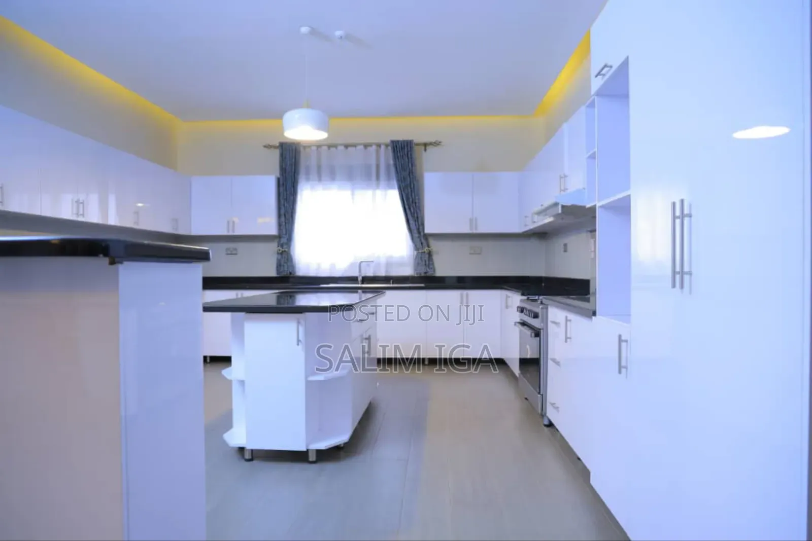 Furnished 4bdrm Penthouse in Kololo Property, Central Division in Central Division