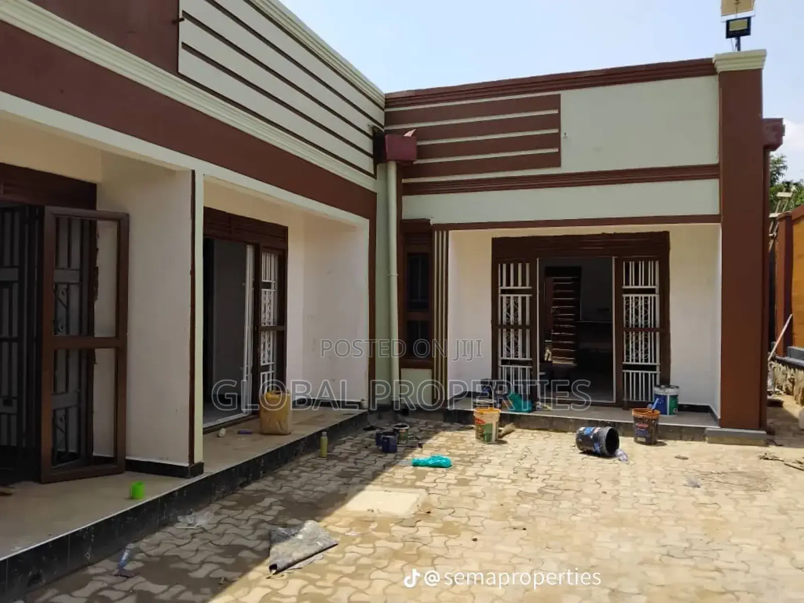 1bdrm Bungalow in Buuto Road, Central Division for rent in Central Division