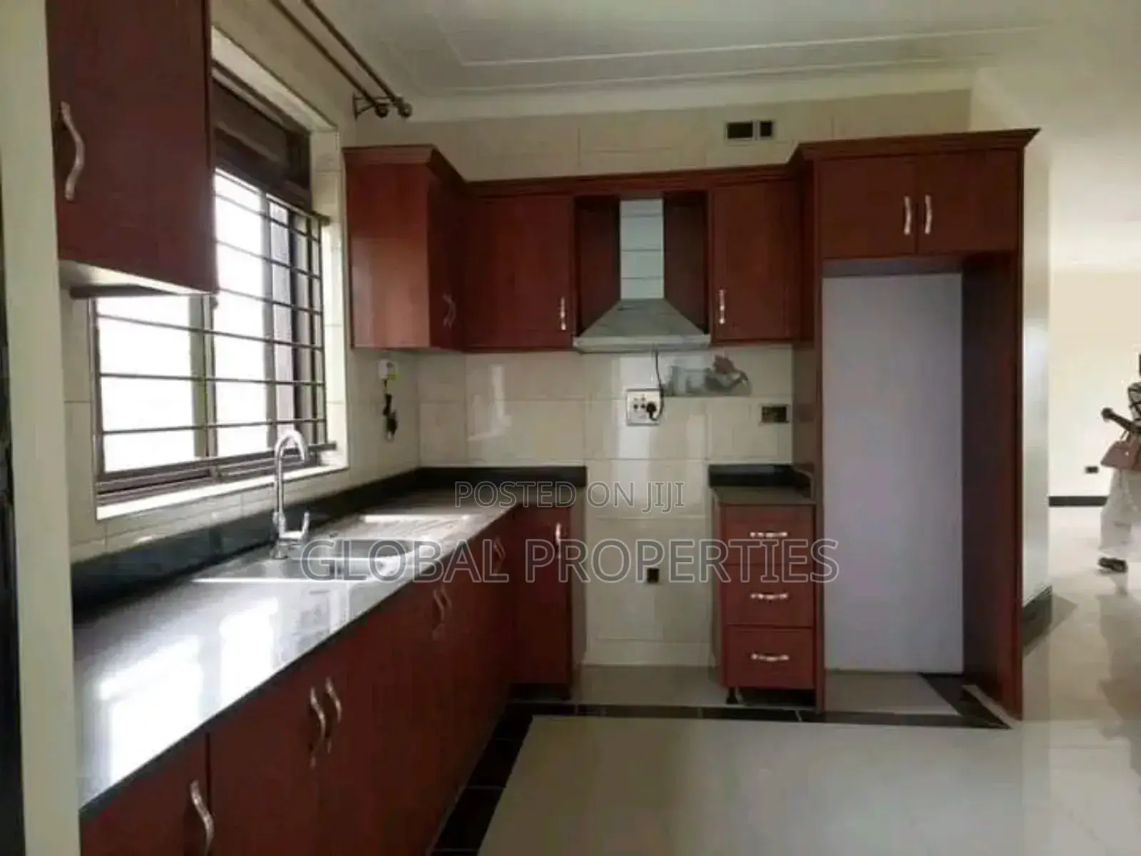 2bdrm Bungalow in Nsawo Estate, Central Division for rent in Central Division
