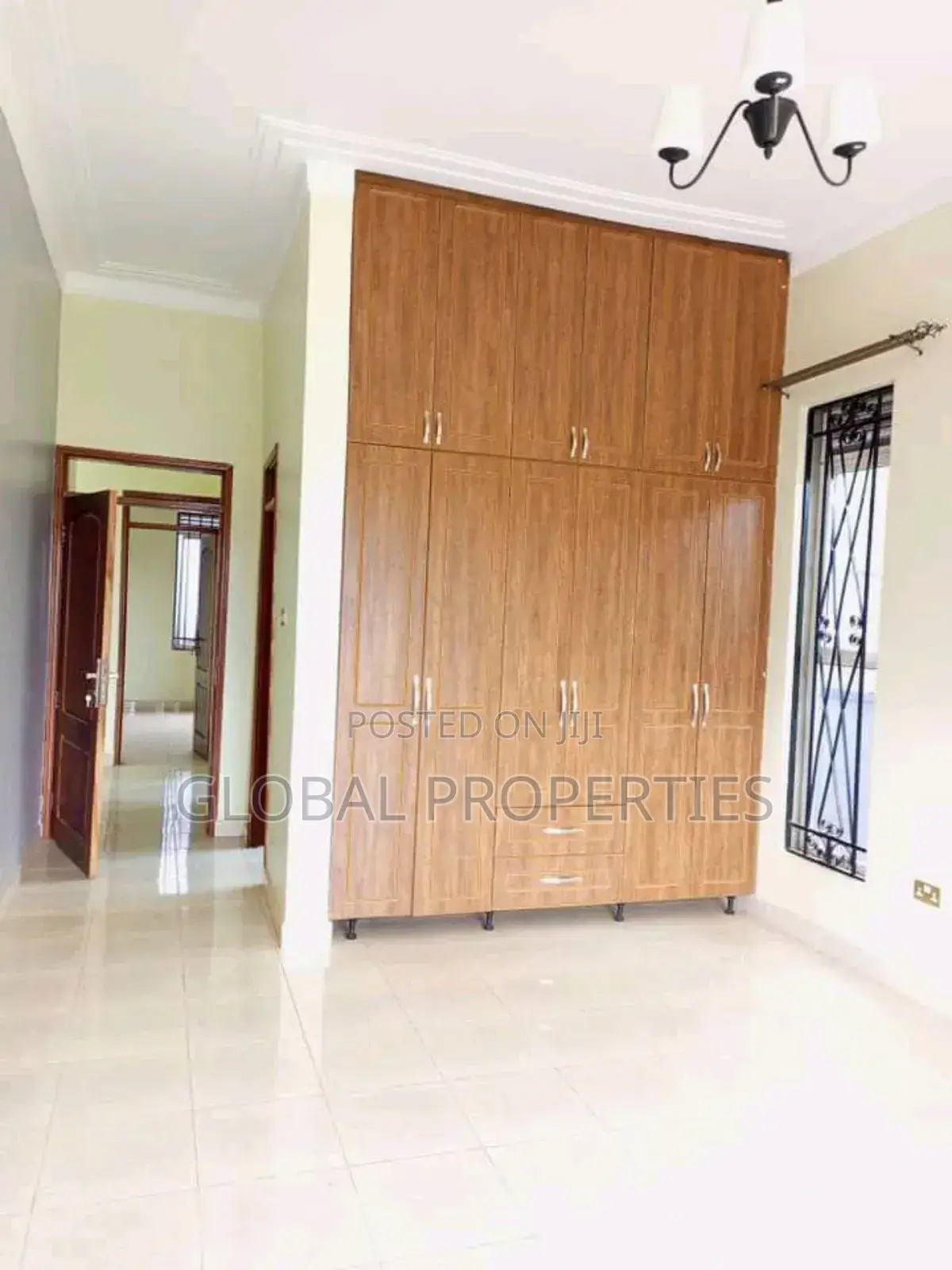 2bdrm Bungalow in Nsawo Estate, Central Division for rent in Central Division