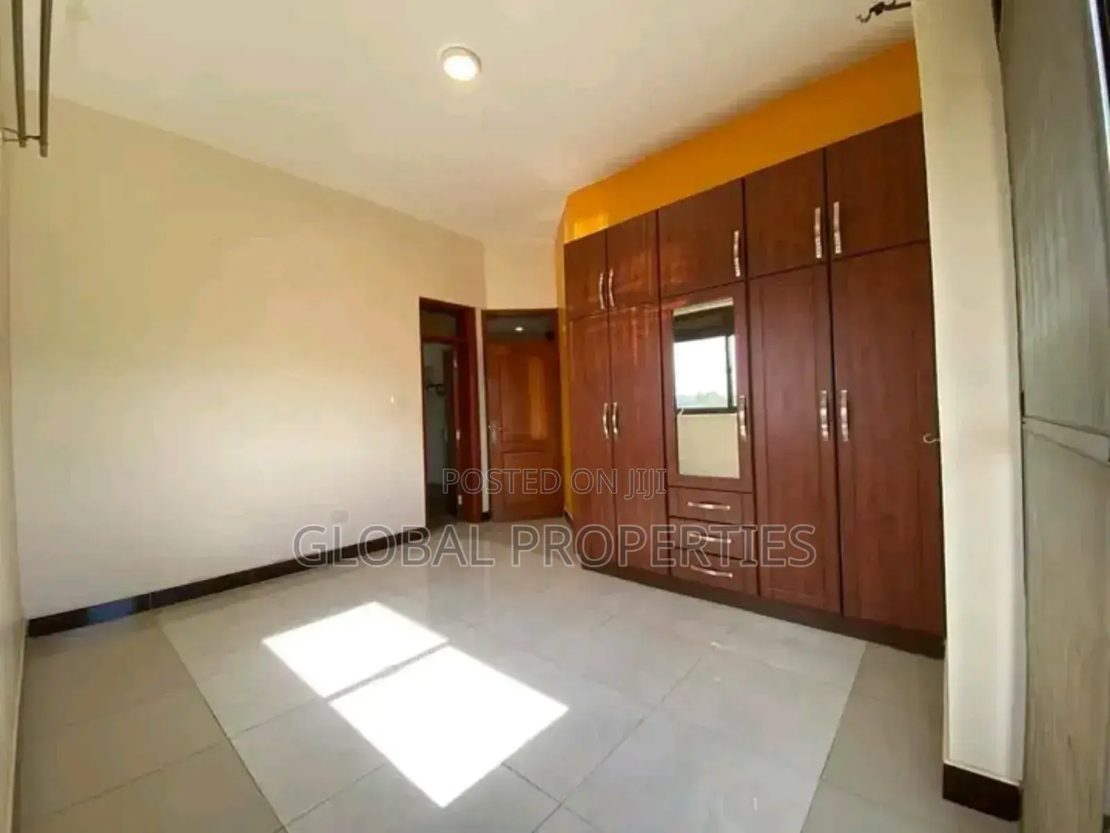 2bdrm Apartment in Kyambongo Rd, Central Division for rent in Central Division