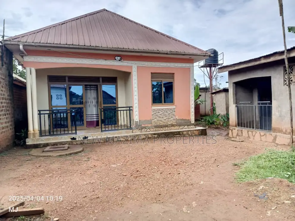 3bdrm House in Bulenga Town, Division A for sale in Division A
