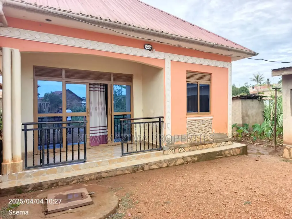 3bdrm House in Bulenga Town, Division A for sale in Division A