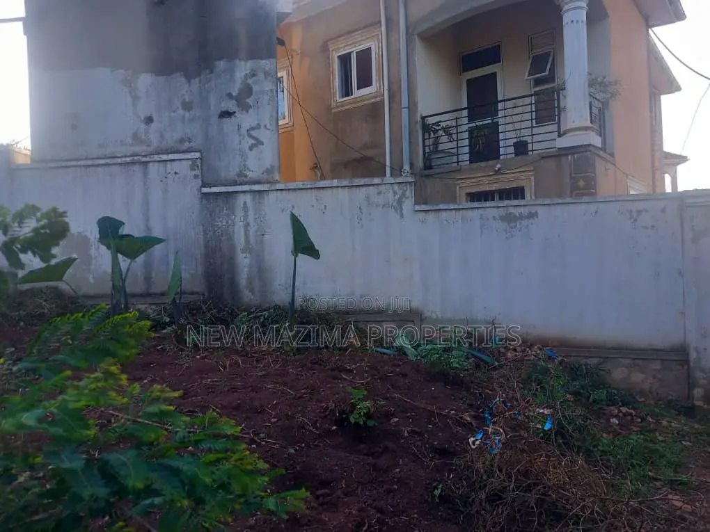 37 Decimals Forced Sale Inheart of Makindye Kizungu Heights in Division A