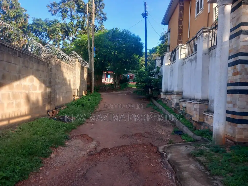 37 Decimals Forced Sale Inheart of Makindye Kizungu Heights in Division A