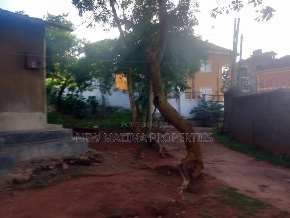 37 Decimals Forced Sale Inheart of Makindye Kizungu Heights in Division A
