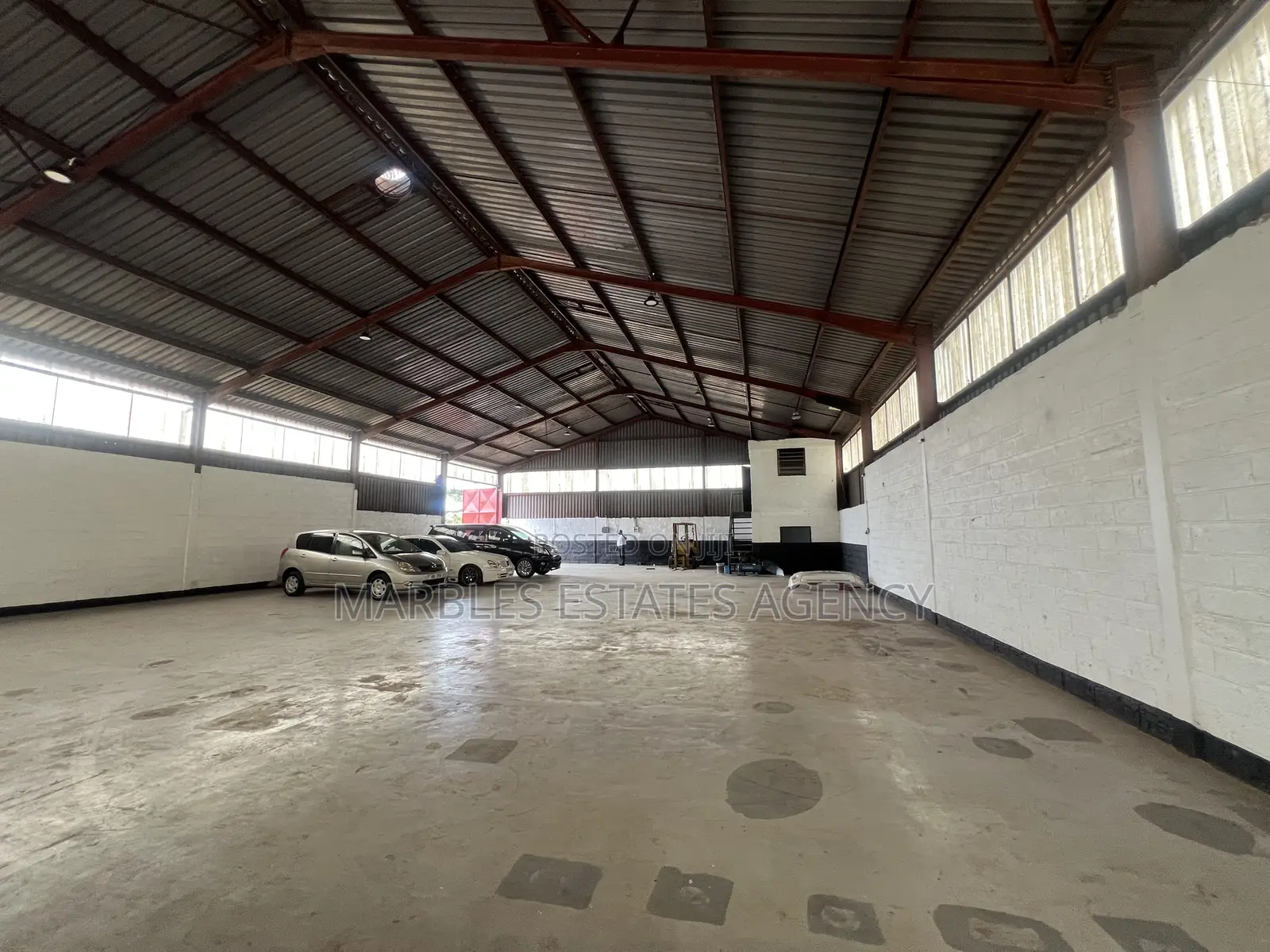 Stand-Alone Warehouse for Rent in Kansanga, 600 SQMS in Central Division