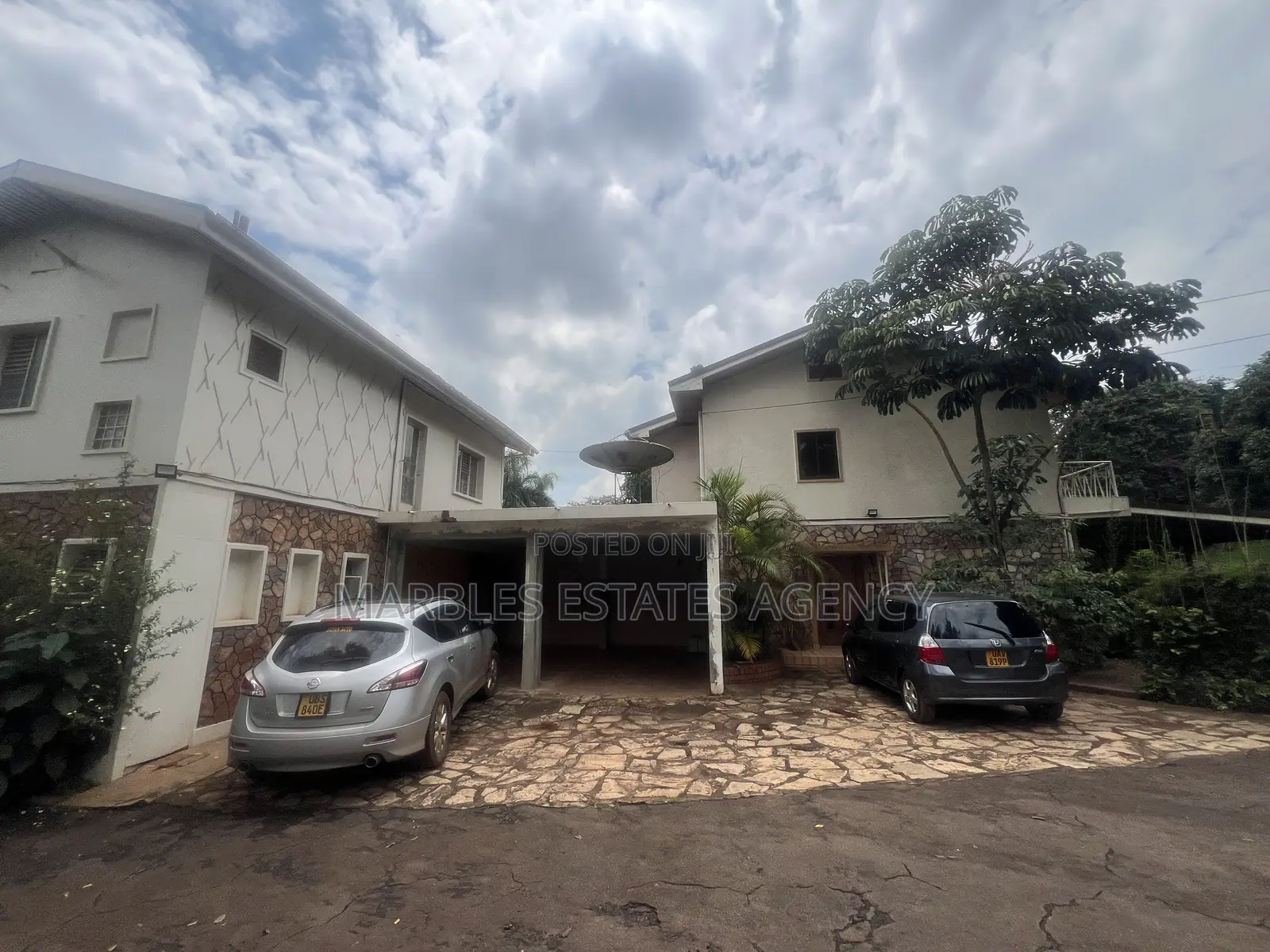 Land for Sale in Kololo on 70 Decimals at $2millions in Central Division