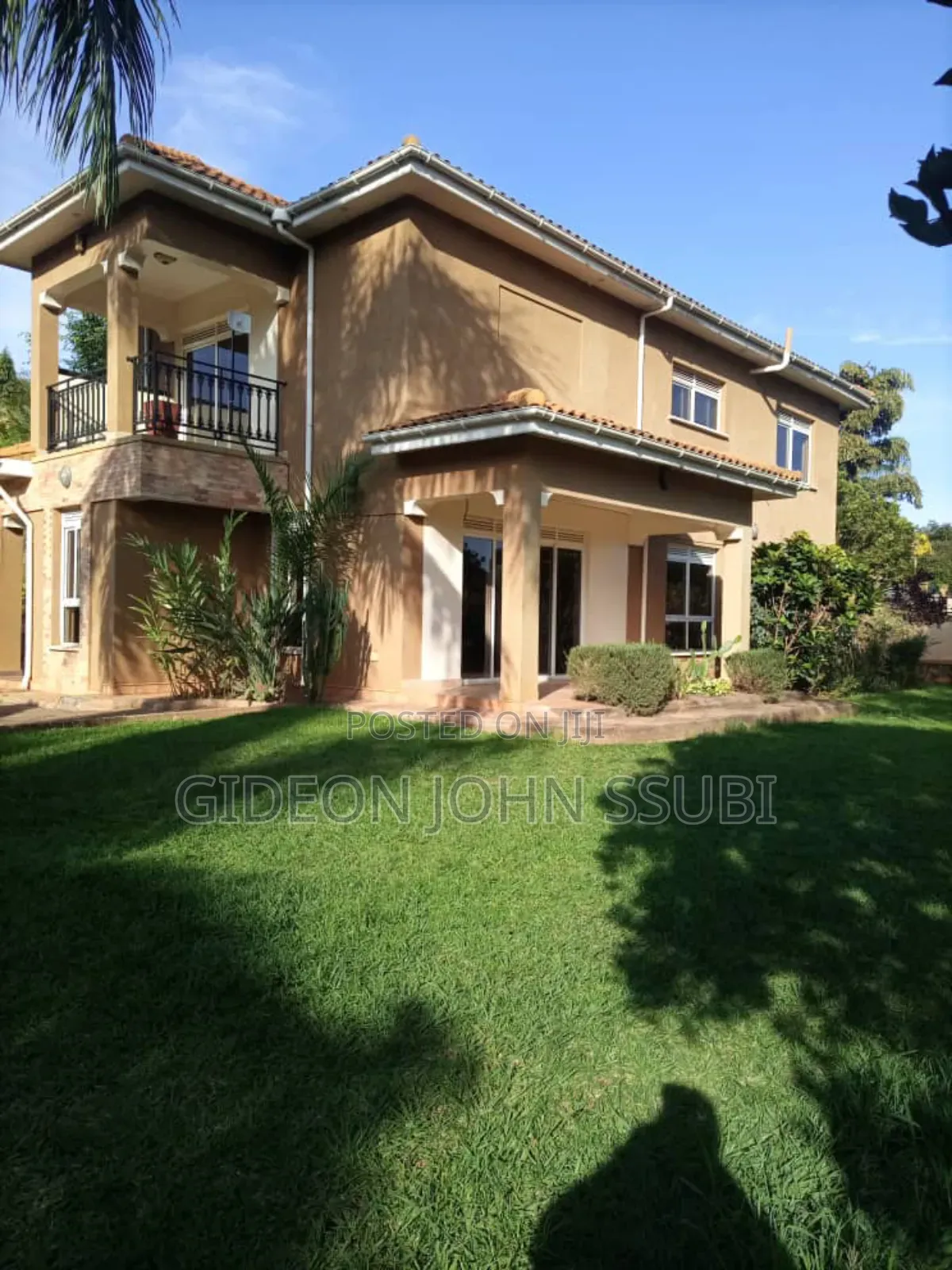 5bdrm Mansion in Muyenga, Central Division for sale in Central Division
