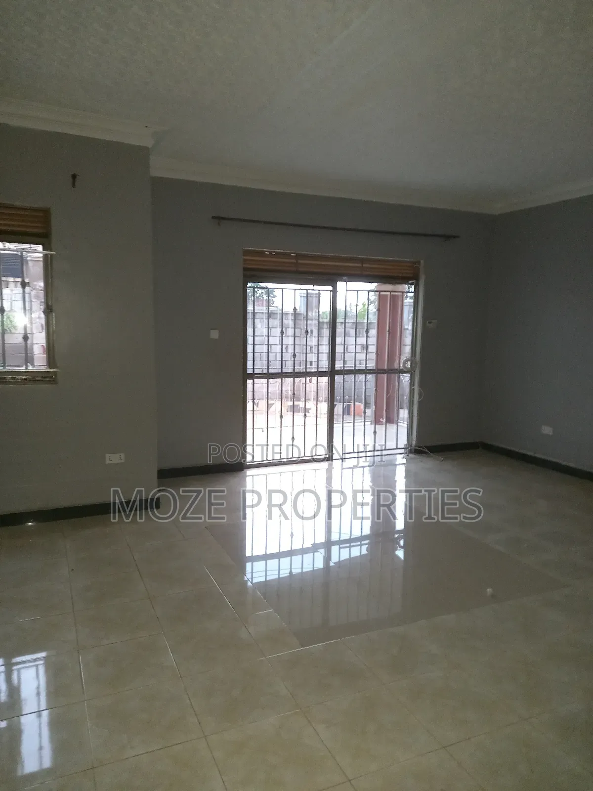2bdrm Bungalow in Kira Nsasa, Central Division for rent in Central Division