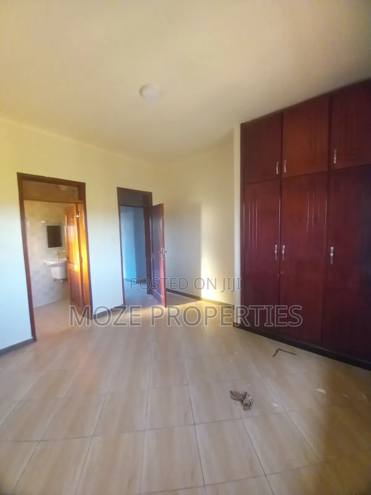 2bdrm Bungalow in Kira Mamerito Road, Central Division for rent in Central Division