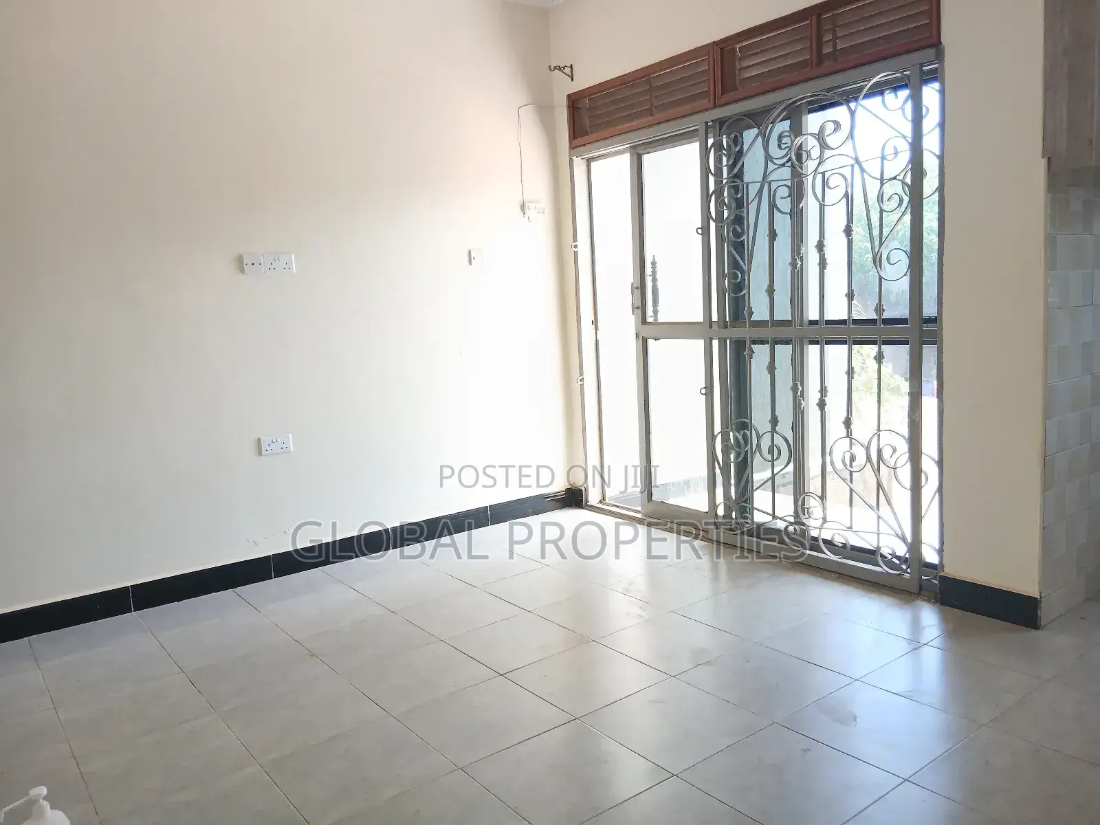 2bdrm Bungalow in Mbalwa, Central Division for rent in Central Division