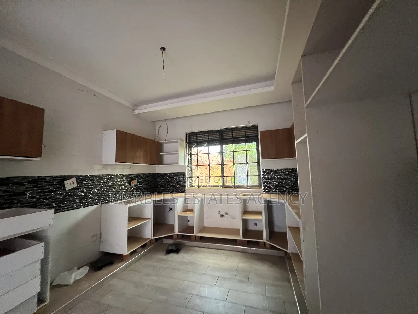 5bdrm House in Kigowa, Central Division for sale in Central Division
