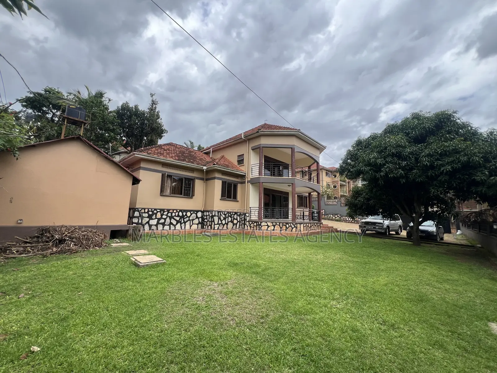 5bdrm House in Kyambogo, Central Division for sale in Central Division