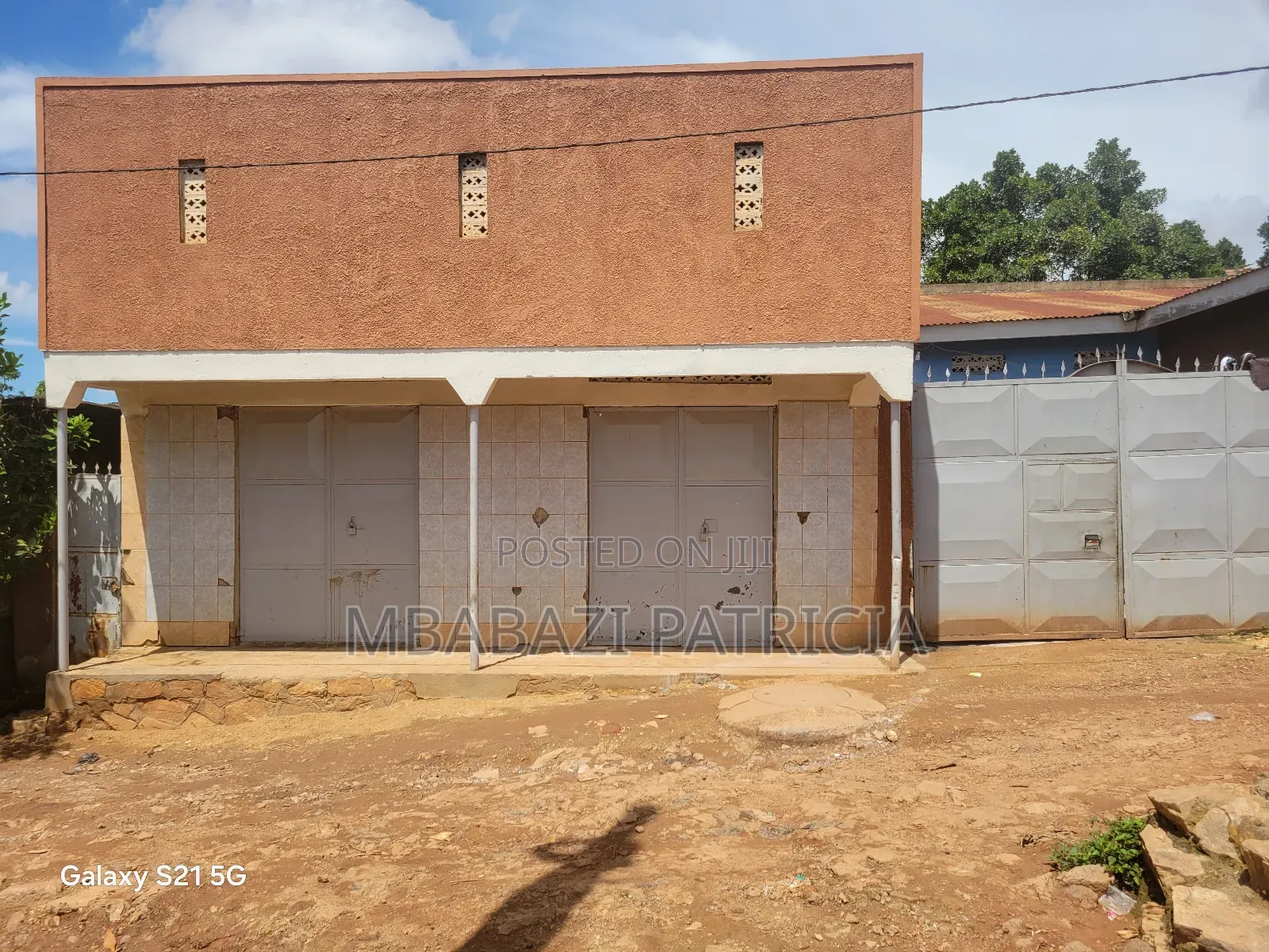 12bdrm House in Lugoba, Kawempe for sale in Kawempe