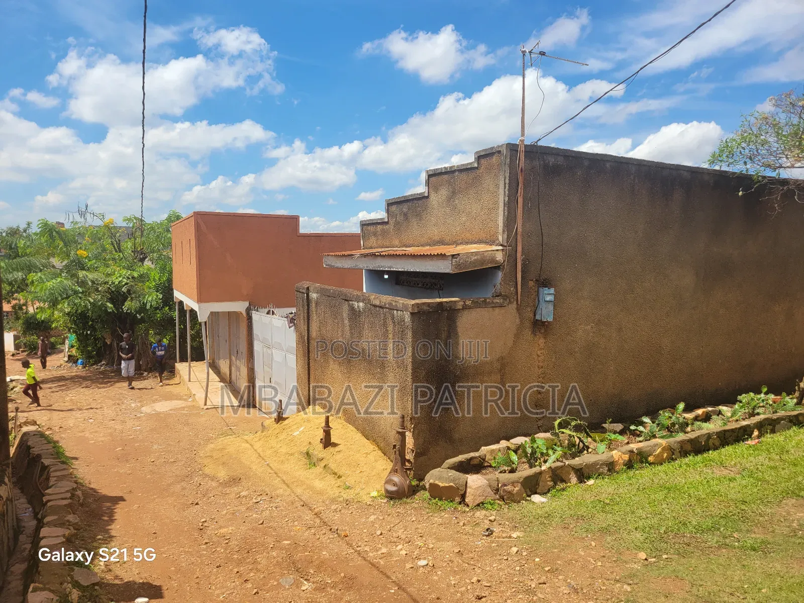 12bdrm House in Lugoba, Kawempe for sale in Kawempe