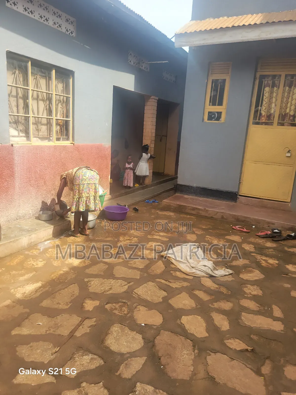 16bdrm House in Kawempe Lugoba for sale in Kawempe