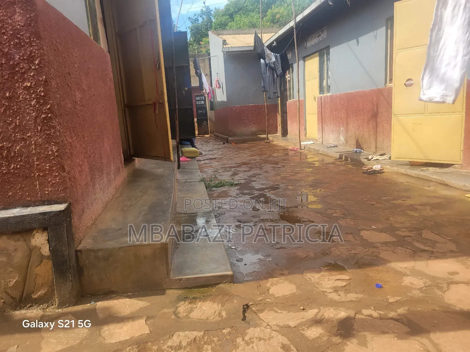 16bdrm House in Kawempe Lugoba for sale in Kawempe