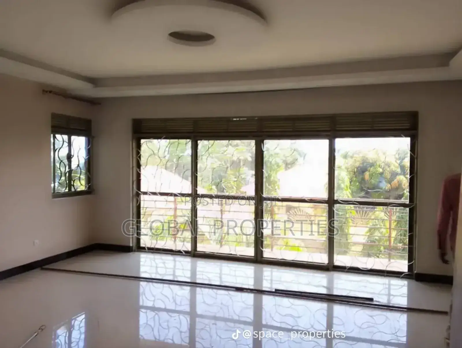 2bdrm Apartment in Kyambongo Rd, Central Division for rent in Central Division