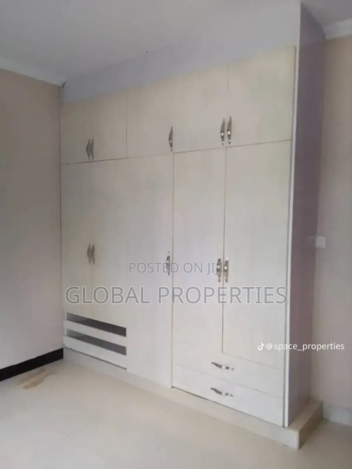 2bdrm Apartment in Kyambongo Rd, Central Division for rent in Central Division