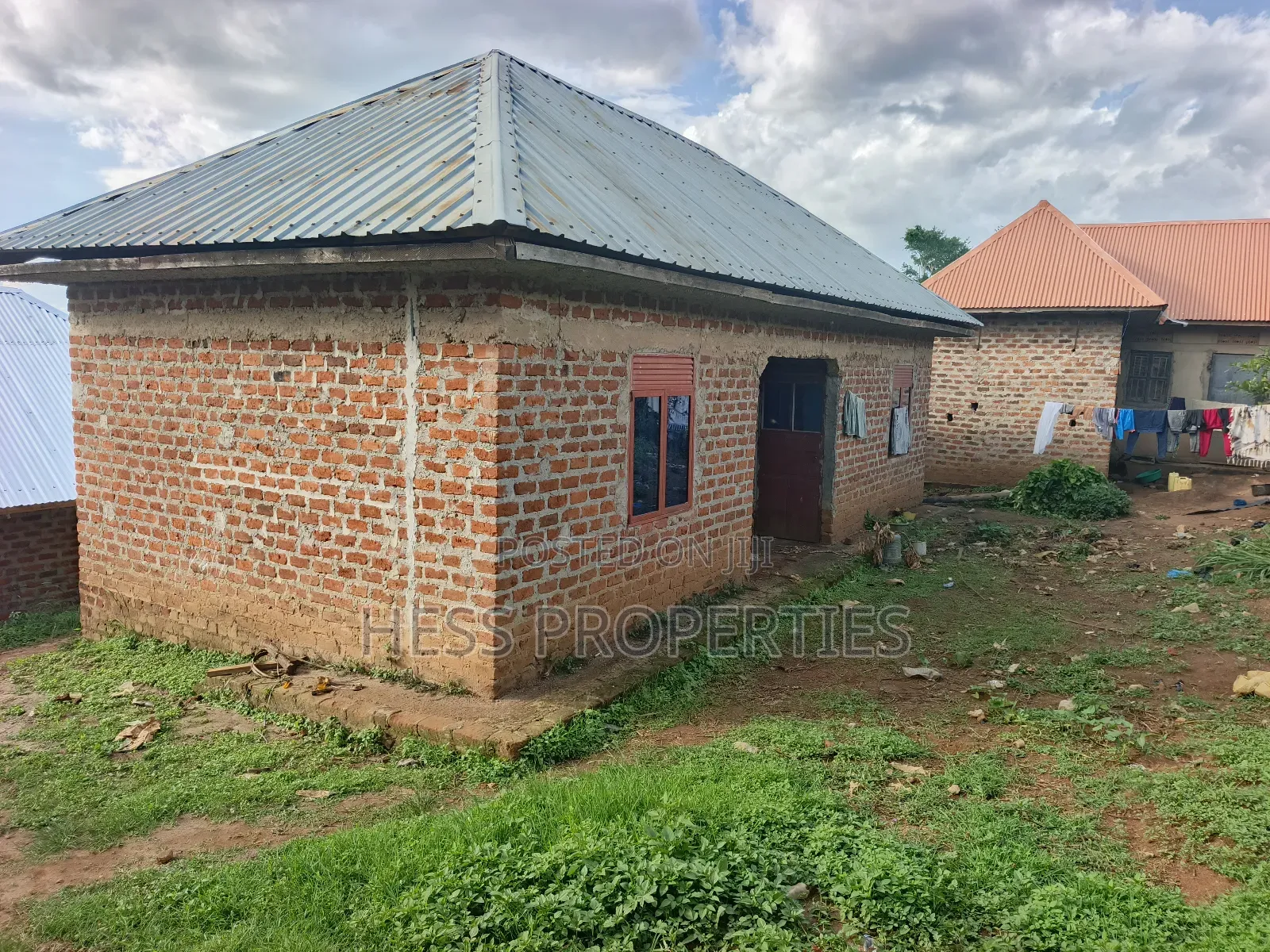 Commercial Plot on Sale in Kyenjojo