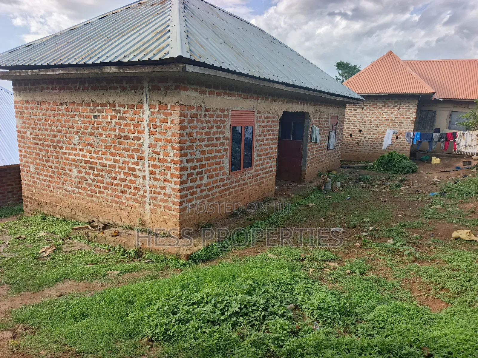 Commercial Plot on Sale in Kyenjojo