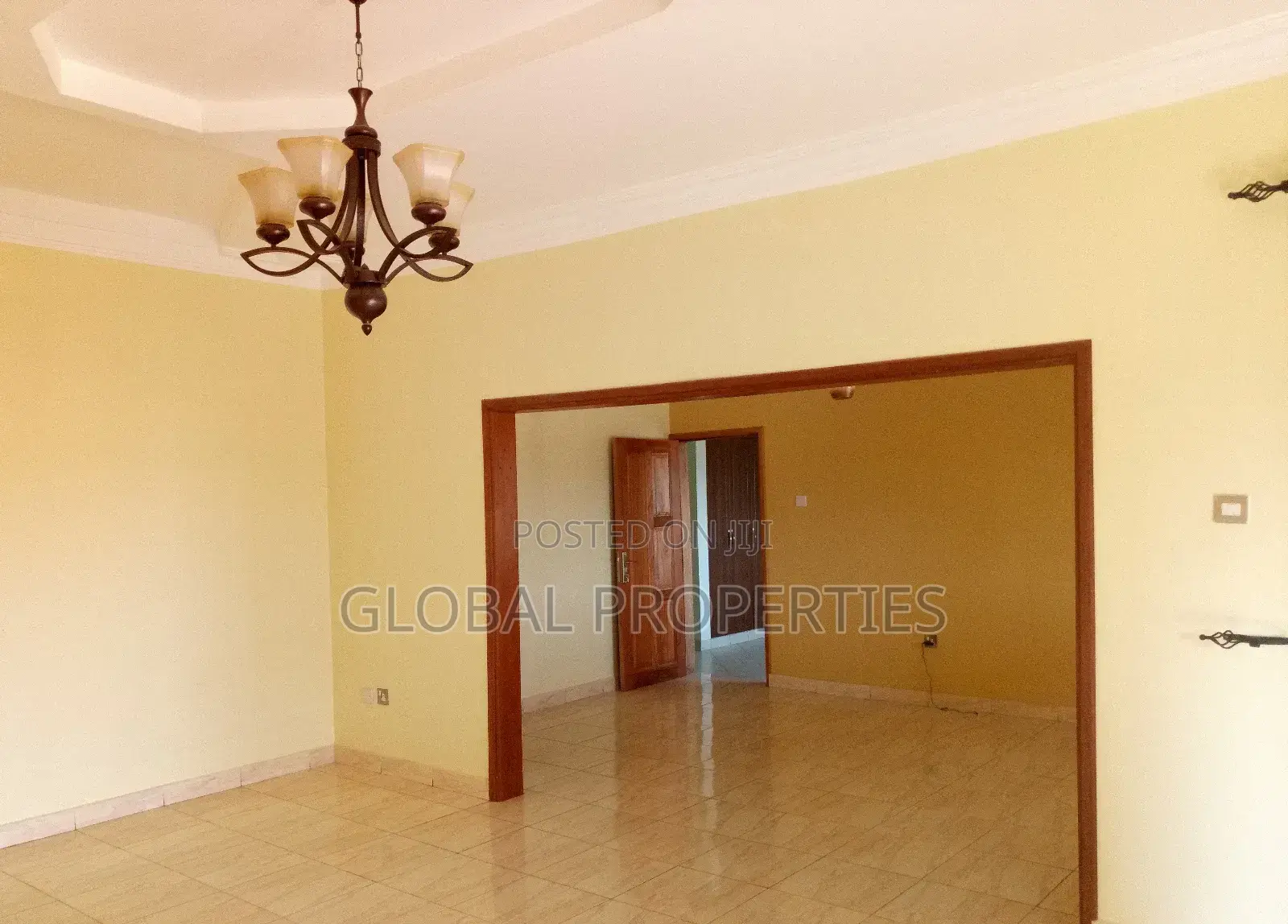4bdrm Bungalow in Kyaliwajala, Central Division for rent in Central Division