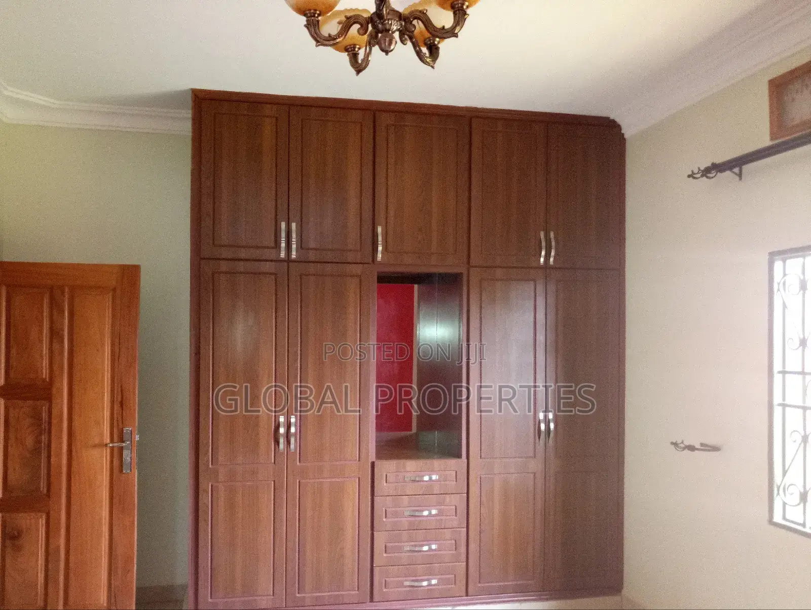 4bdrm Bungalow in Kyaliwajala, Central Division for rent in Central Division