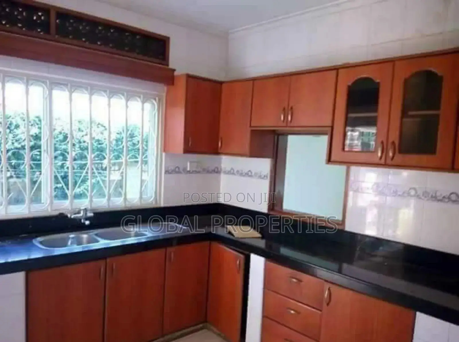 2bdrm Bungalow in Bweyogerere Buuto, Central Division for rent in Central Division